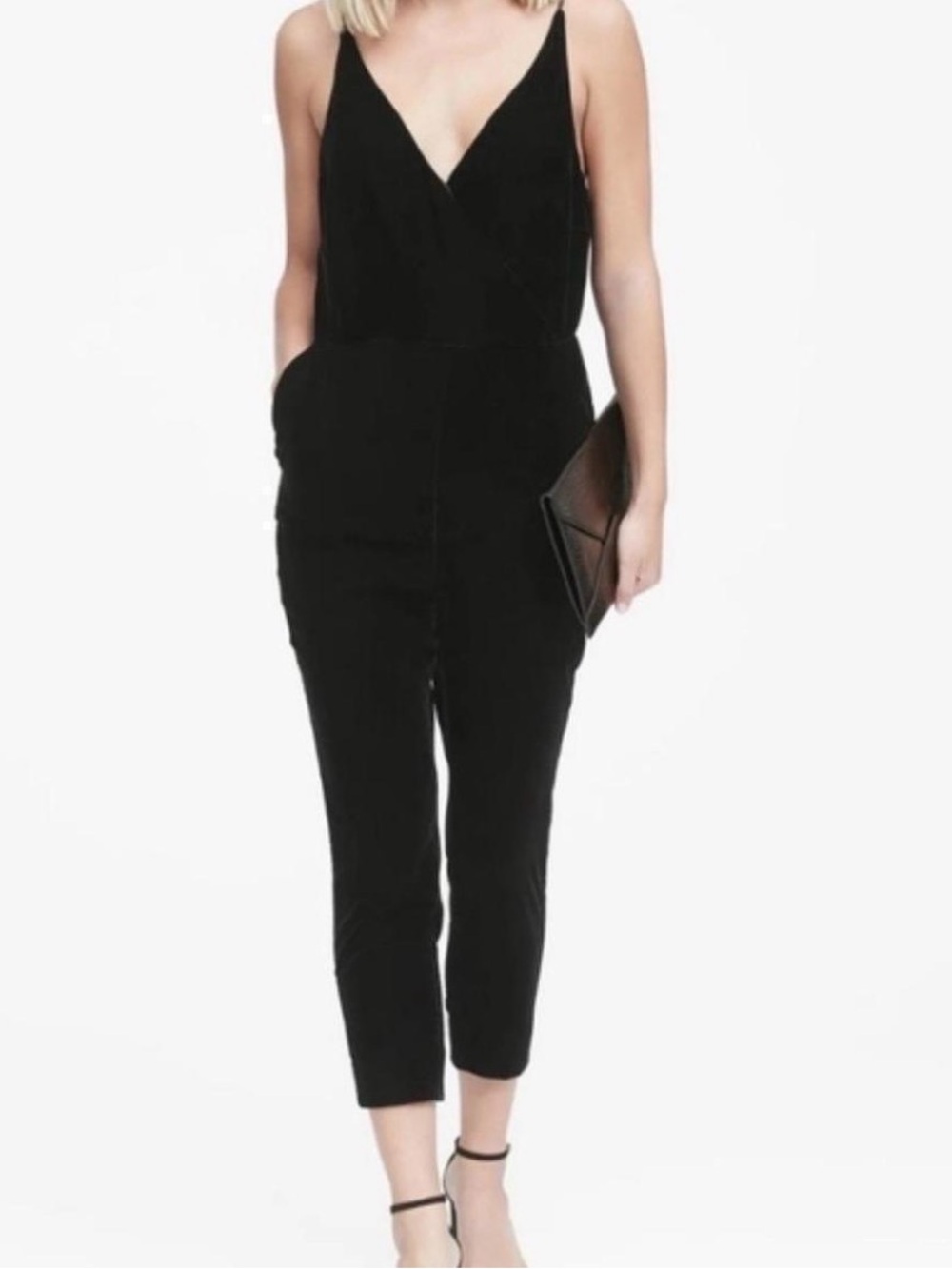 Banana Republic Black Velvet V-Neck Sleeveless Jumpsuit with Pockets SZ 14